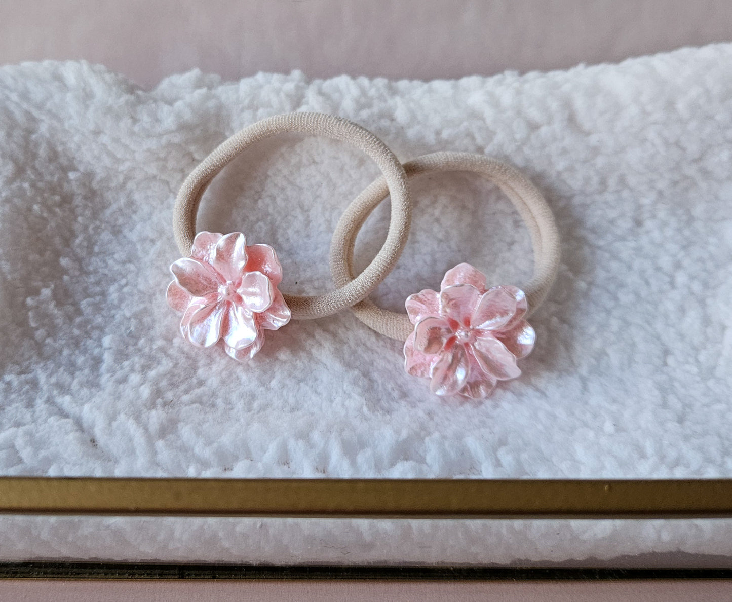 Haarelastiek set - Big flower parelmoer roze