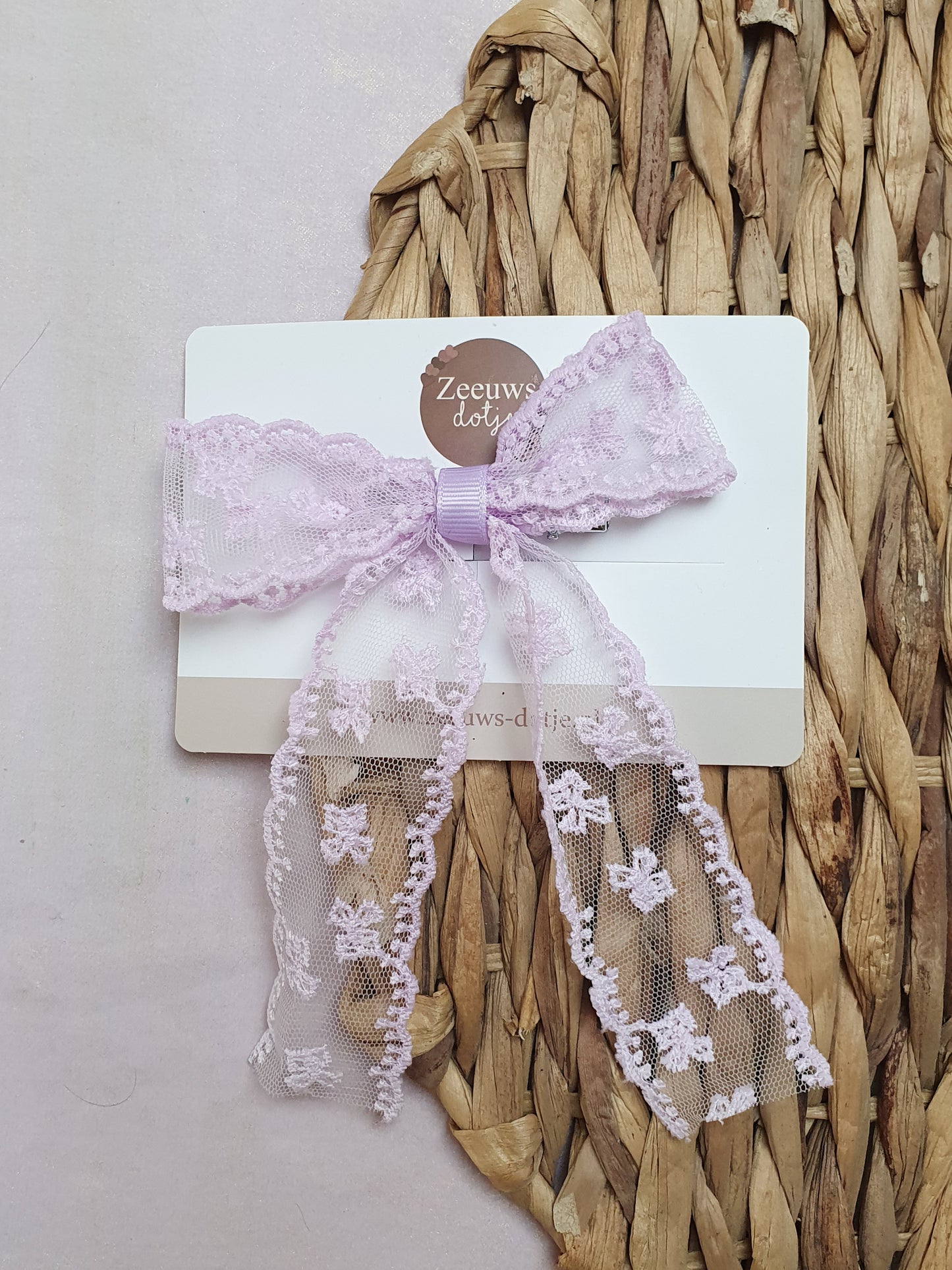 Haarstrik van kant - Amélie