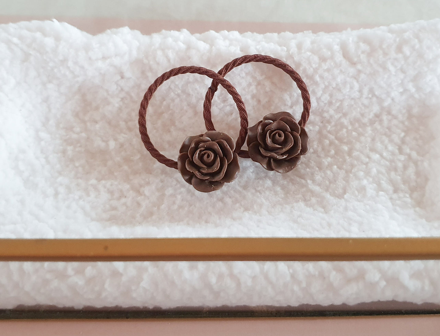 Haarelastiek set - 𝐵𝑟𝑢𝑖𝑛𝑒 𝑟𝑜𝑜𝑠