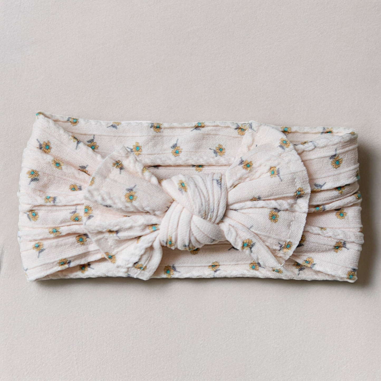 Knoop haarband - 𝑆𝑝𝑟𝑖𝑛𝑔 𝑓𝑙𝑜𝑤𝑒𝑟