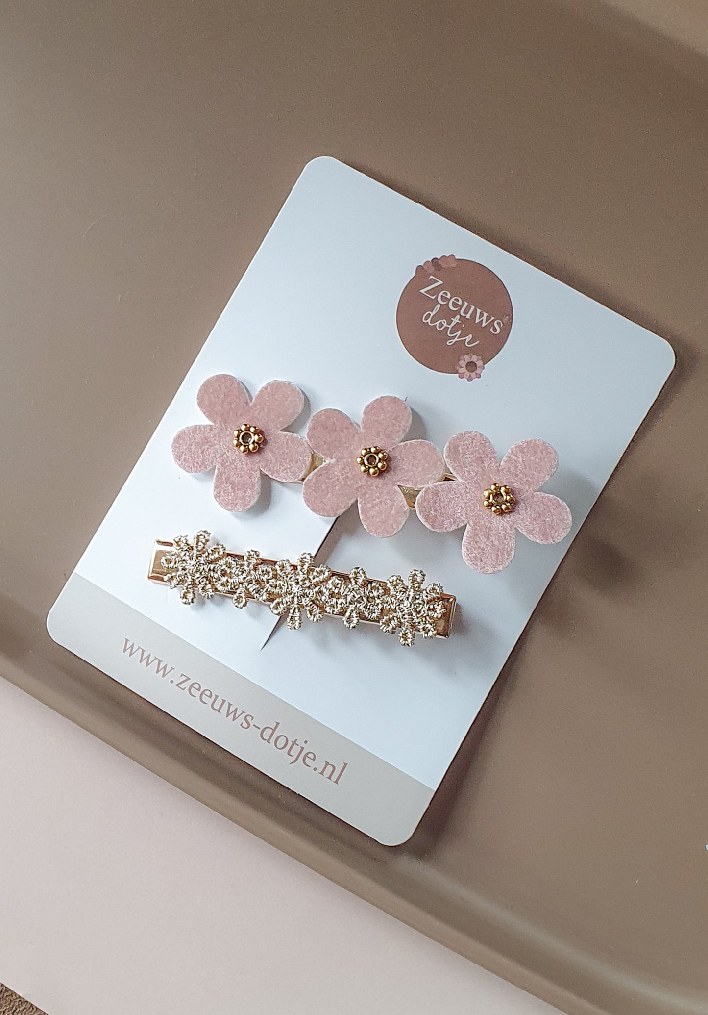 Haarclipsetje - 𝐵𝑎𝑠𝑖𝑐 𝑡𝑜𝑢𝑐ℎ 𝑜𝑓 𝑔𝑜𝑙𝑑