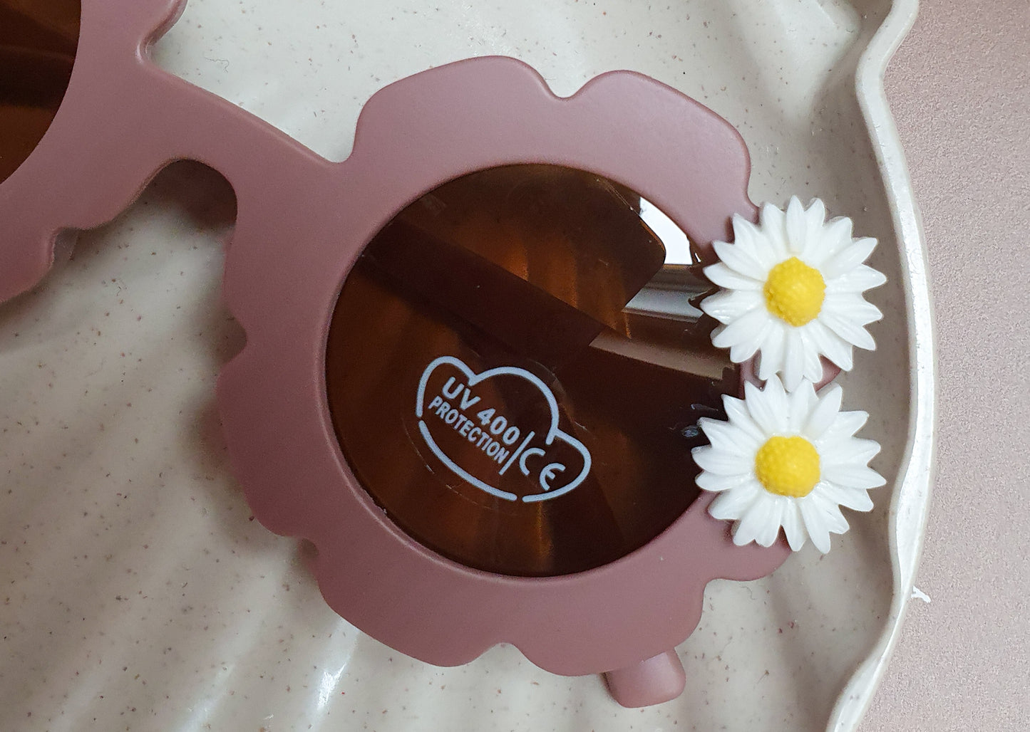 Zonnebril met naam - Daisy wit