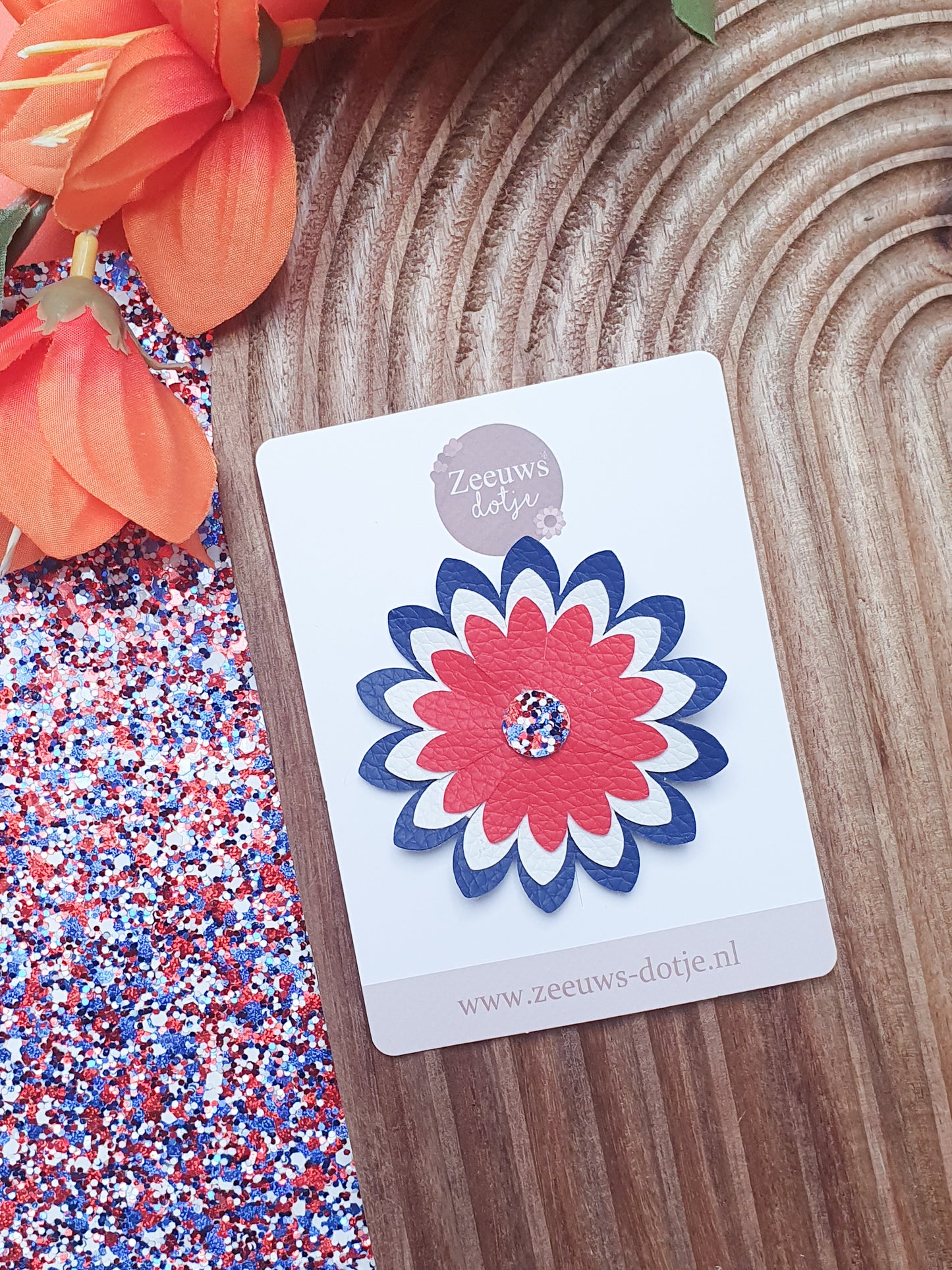 Haarspeld bloem rood, wit & blauw