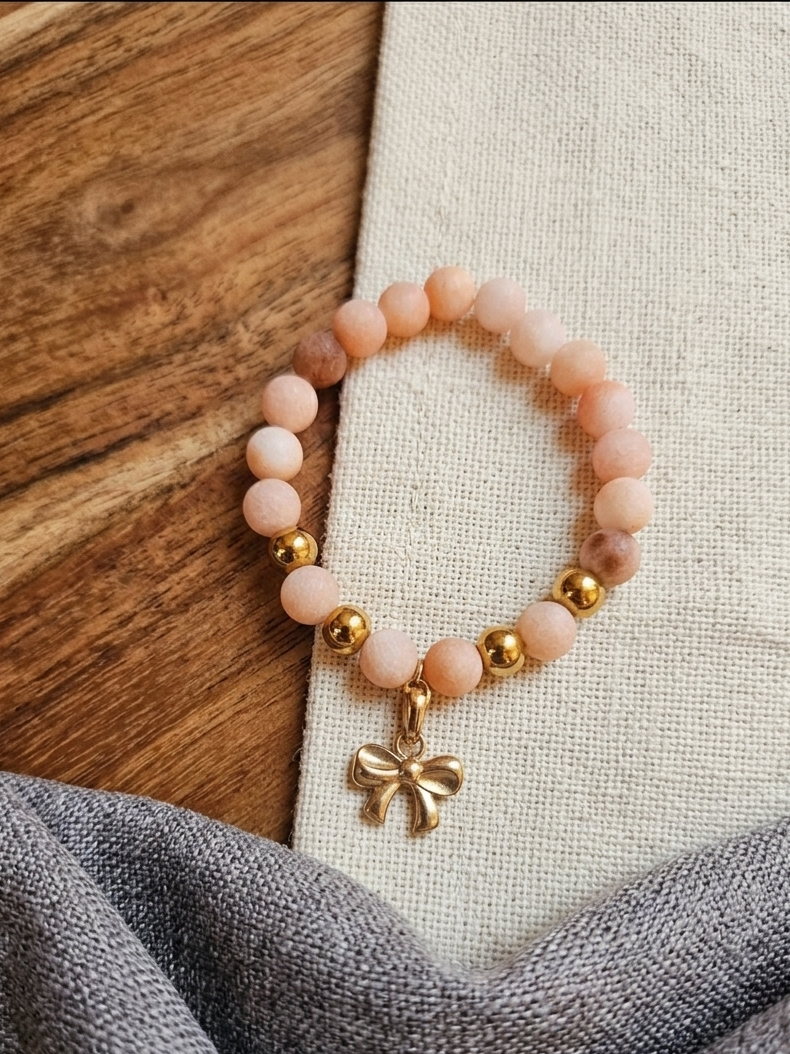 Handgemaakte armbanden van ECHTE natuursteen (mat roze/beige)