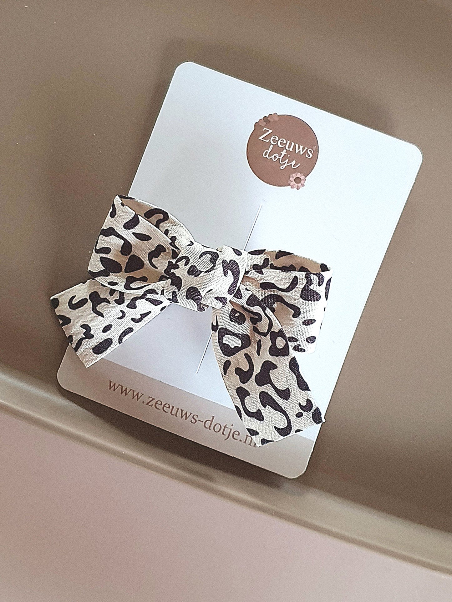 Haarclipje - 𝐿𝑒𝑜𝑝𝑎𝑟𝑡