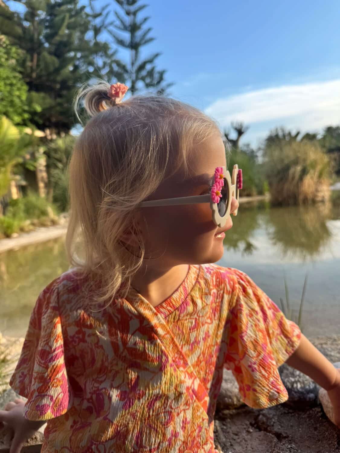 Zonnebril met naam - Madelief roze